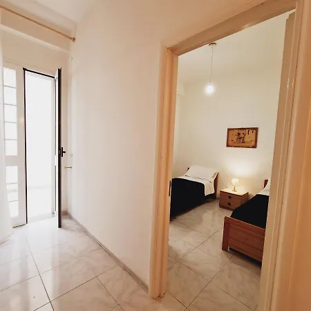 Cesar Apartmán
